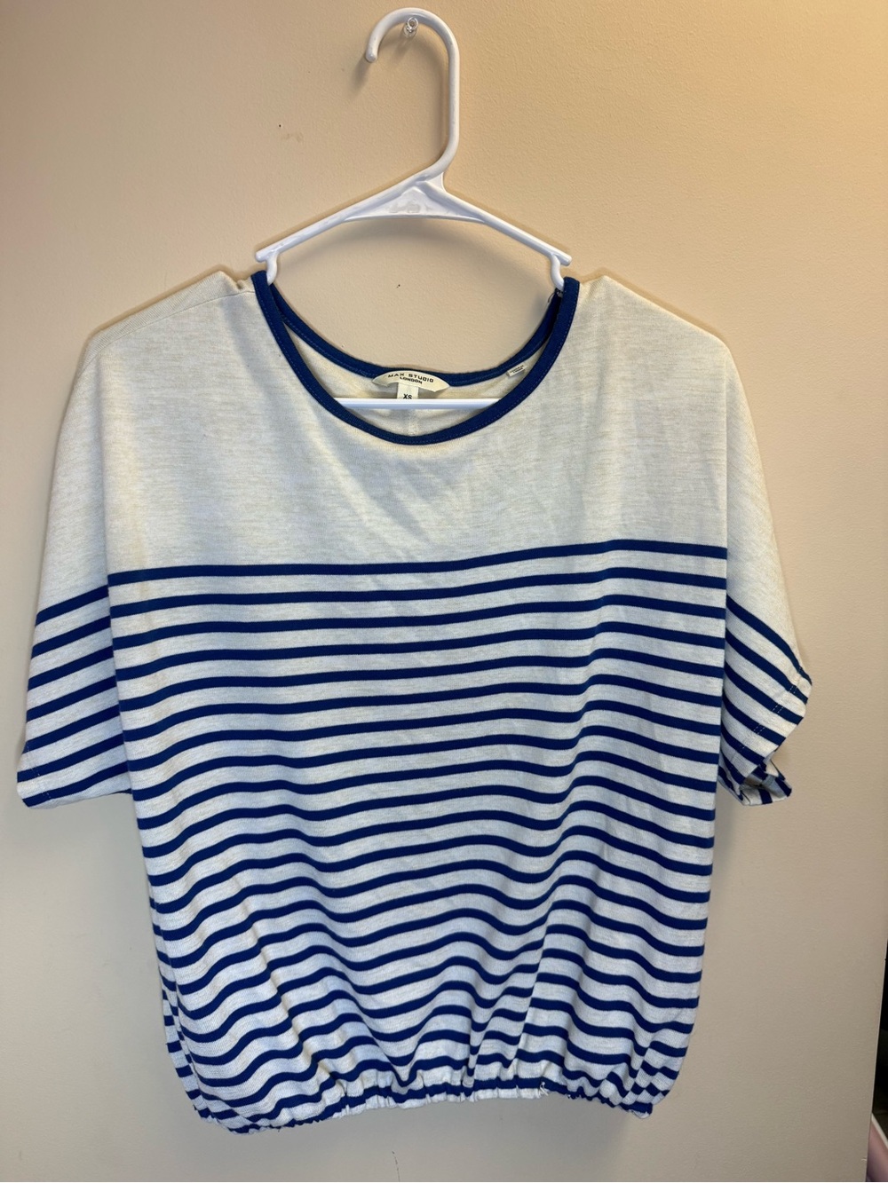 Women’s max studio top